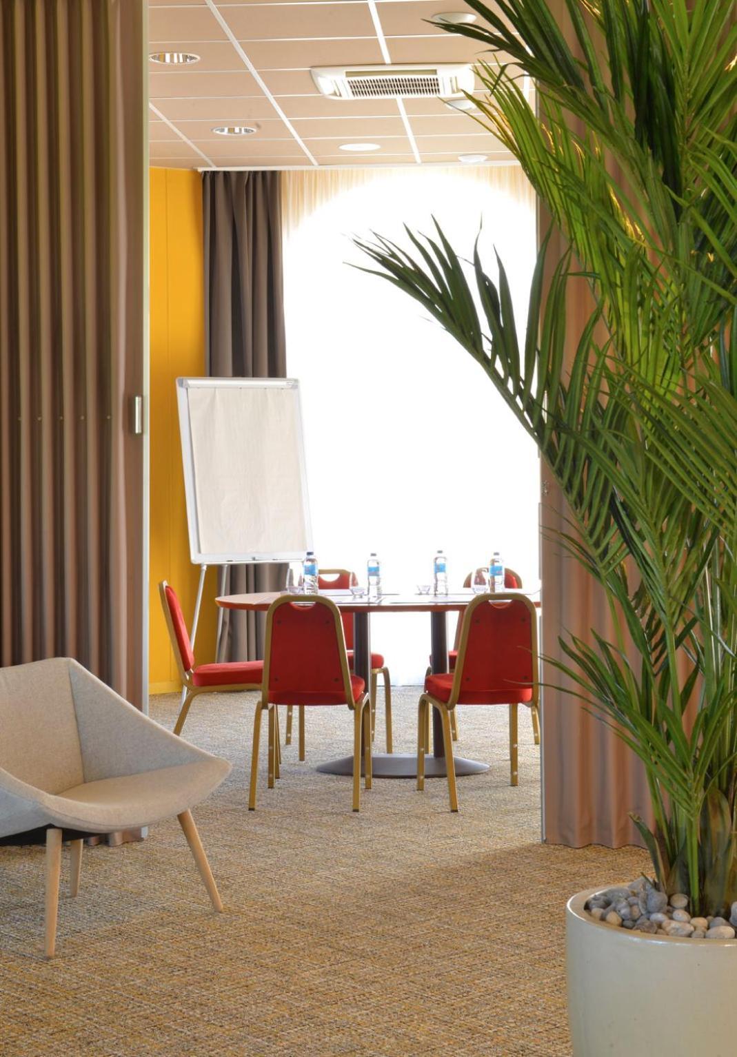 Hotel De Diane Sables-dʼOr-les-Pins Εξωτερικό φωτογραφία
