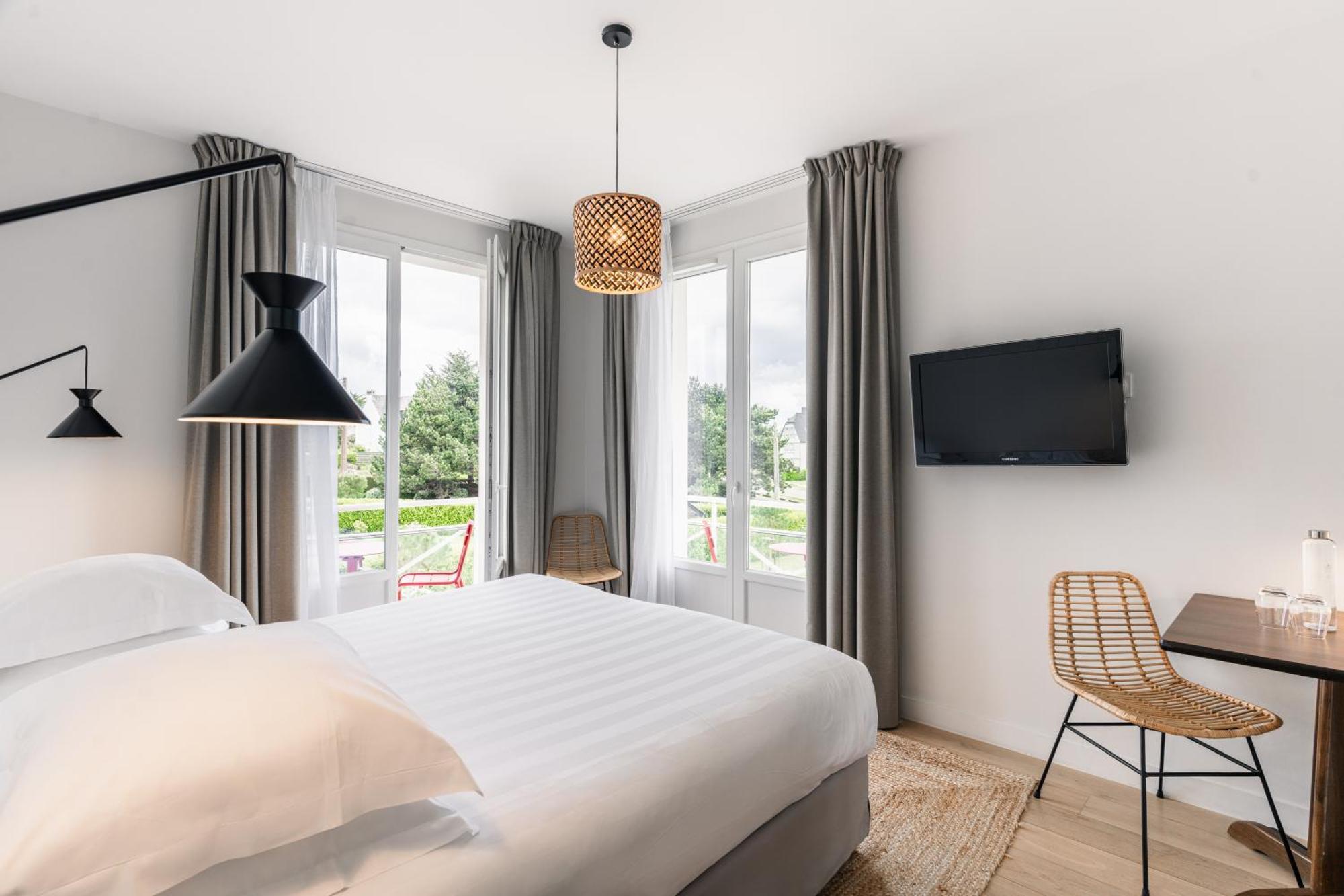 Hotel De Diane Sables-dʼOr-les-Pins Εξωτερικό φωτογραφία